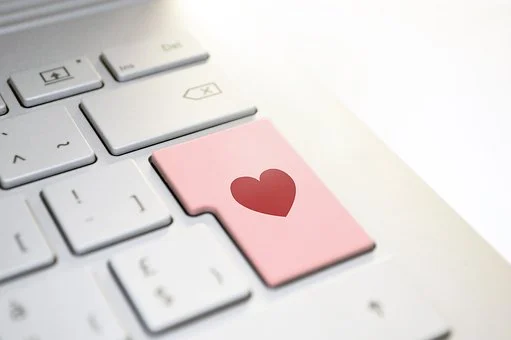 Marla Ahlgrimm Offers Online Dating Safety Tips For Women