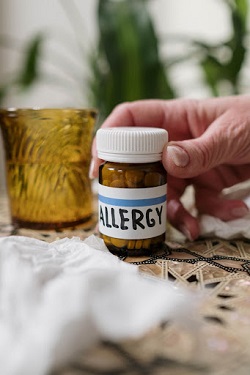 Marla Ahlgrimm: Do Women Have More Allergies Than Men?